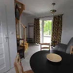Poprzeczna 7 بيت للعطل