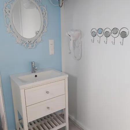 בית נופש Poprzeczna 7 *