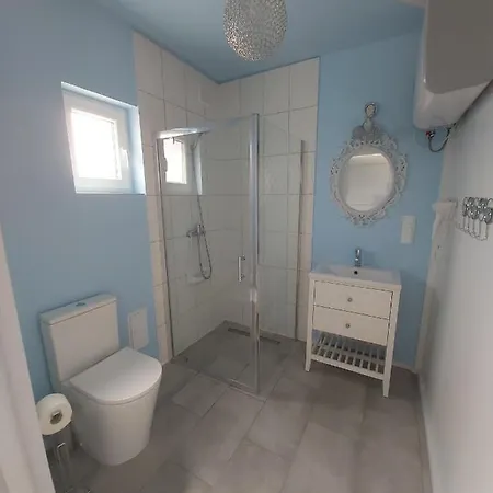 בית נופש Poprzeczna 7 *