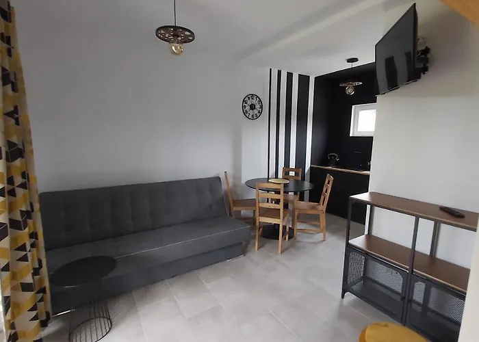 Poprzeczna 7 * Sarbinowo